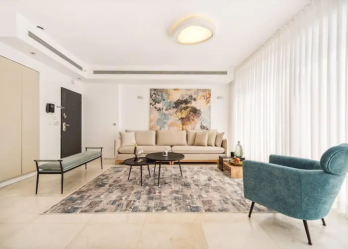 Penthouse Near Machne Yehuda With Jacuzzi