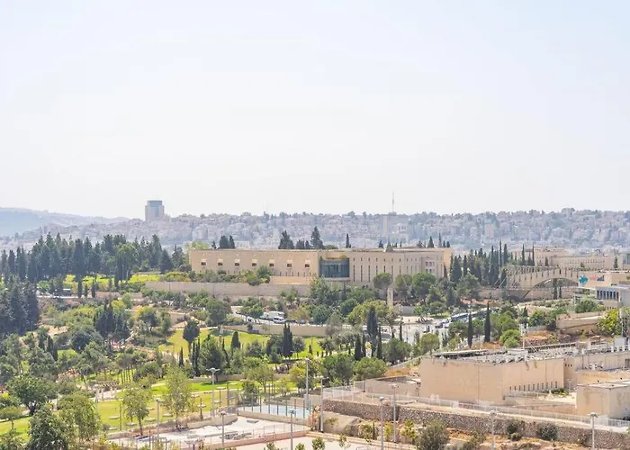 Penthouse Near Machne Yehuda With Jacuzzi