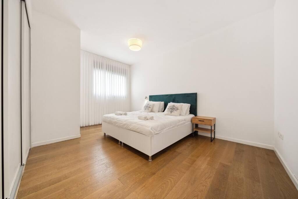 Penthouse Near Machne Yehuda With Jacuzzi Apartment