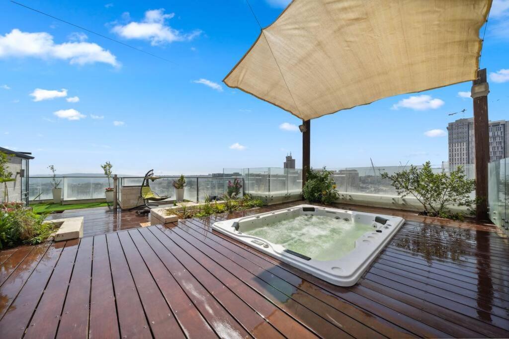 Penthouse Near Machne Yehuda With Jacuzzi Apartment