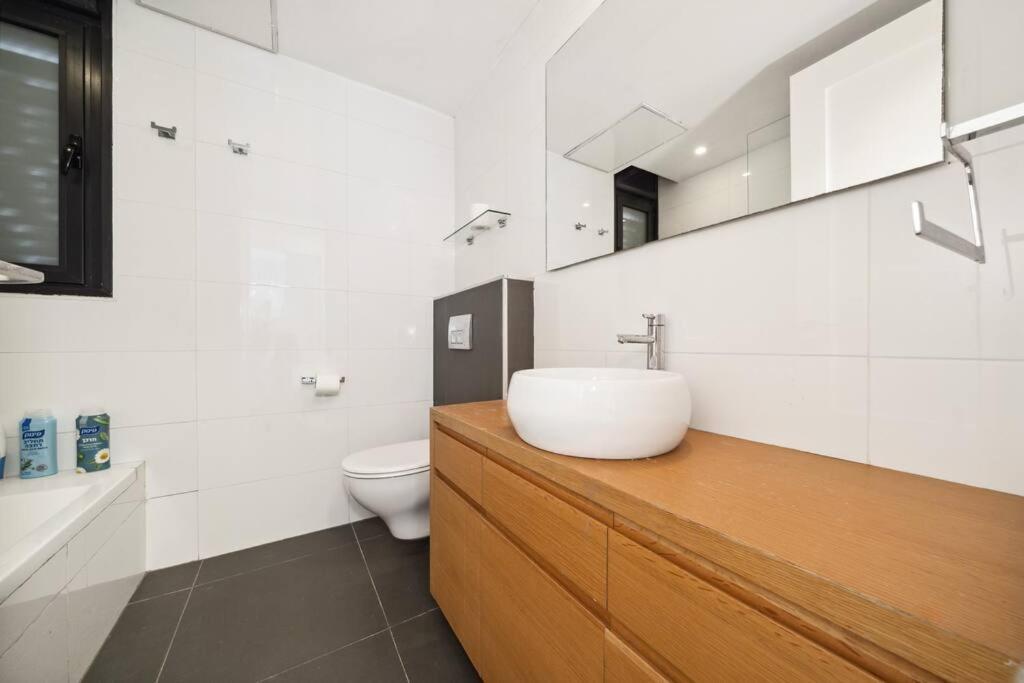 Penthouse Near Machne Yehuda With Jacuzzi Apartment Jerusalem